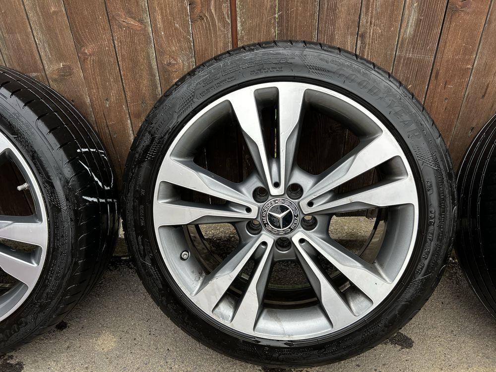 Vand 4 jante R18 Mercedes cu anvelope vara Good Year