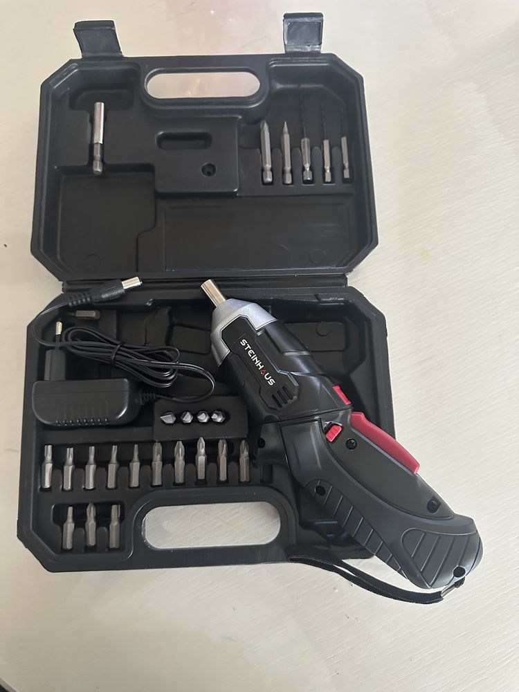 Surubelnita cu acumulator 3.6V