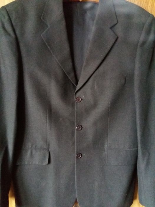 Мужской новый костюм