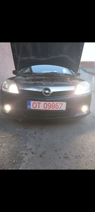 Bara Opel Tigra Cabrio Decapotabila