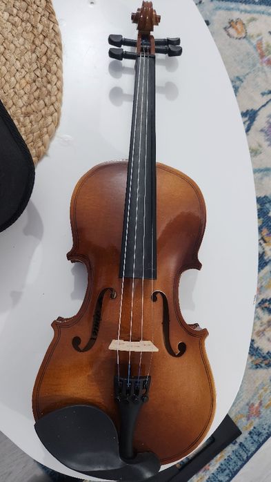 Vând vioară pentru începători!