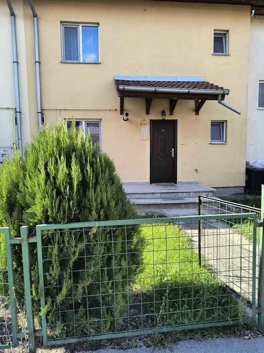 Proprietar,ofer spre inchiriere casă 4 camere, Cartier Europa