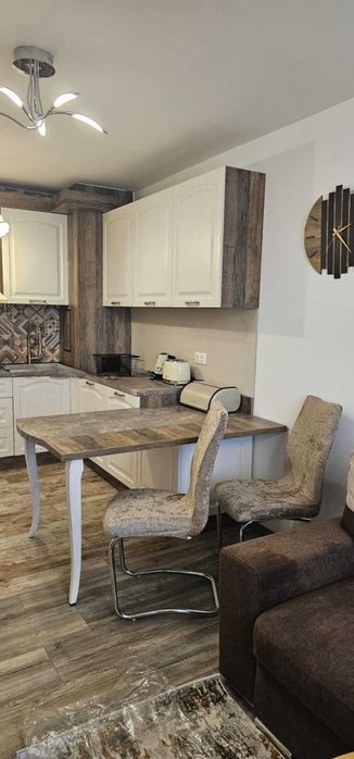 Дава се под наем Тристаен апартамент в София, Гео Милев - 95 кв.м за 637.5 € - Снимка #10