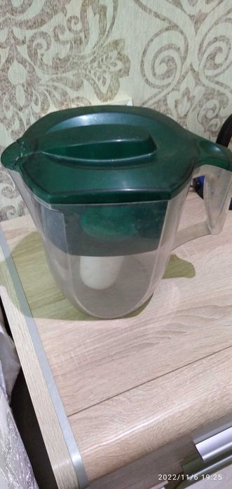 Фильтр для воды бытовой Аквафор в отличном состоянии