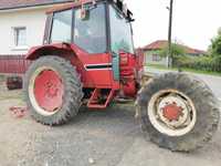 Tractor internațional Case 845 4x4 85 cp în 4 recent adus (Fiat)