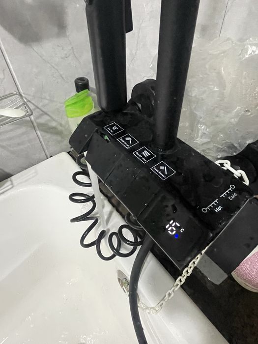 Dush smesitel sotiladi