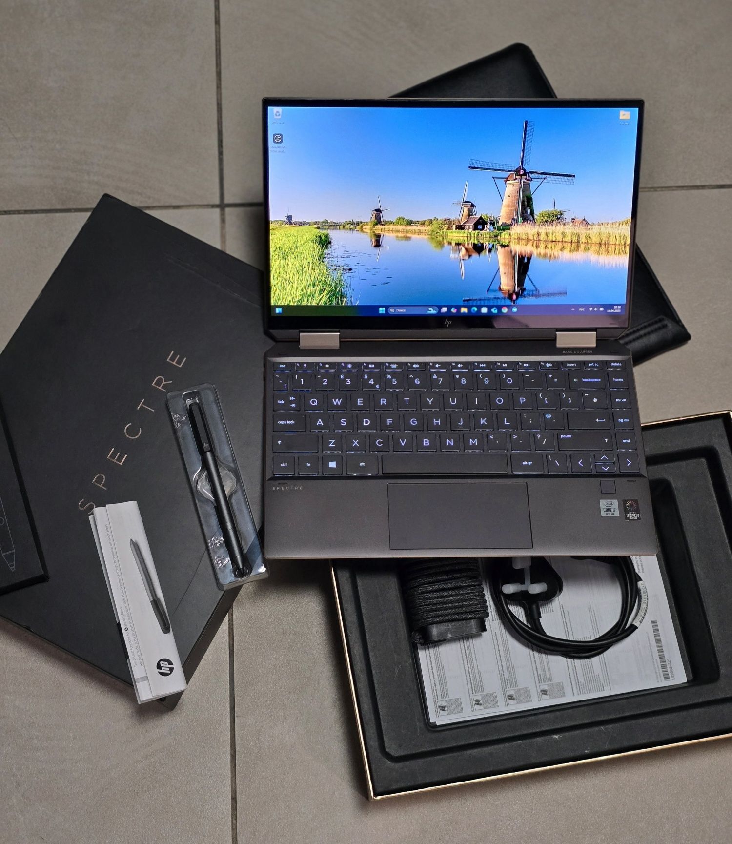 HP Spectre x360. 13,3. 4K. Сенсорный экран.