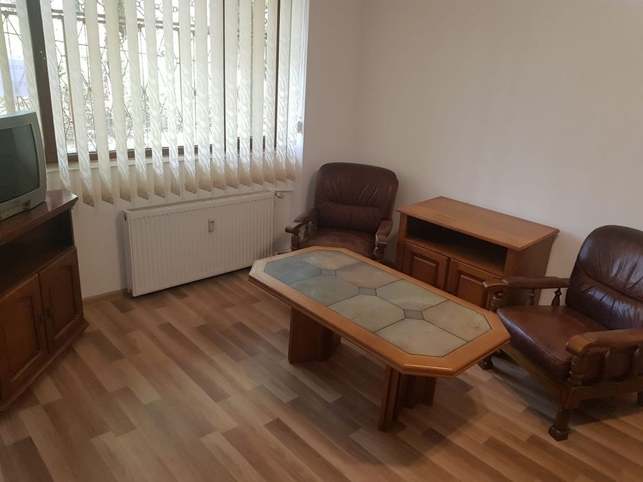 Închiriez garsonieră parter Gara de Sud