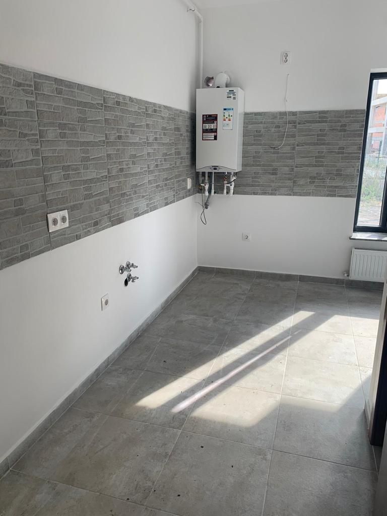 Spatiu Comercial sau apartament parter,vedere stradală  zona Coresi