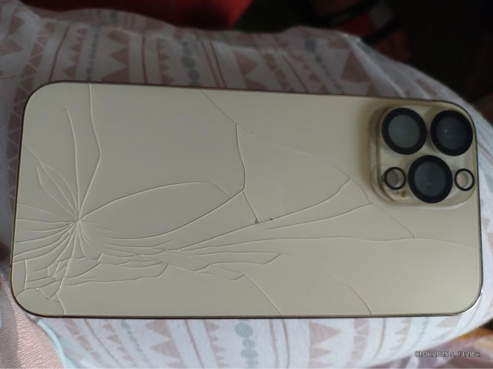 Iphone 13 pro max 128 Gb със забелижки!
