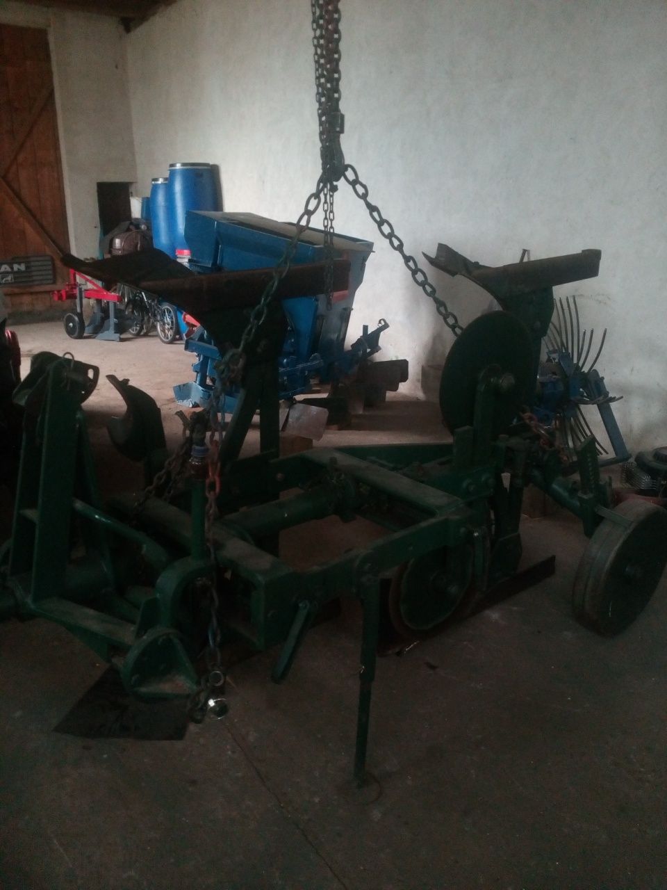 Vând utilaje agricole