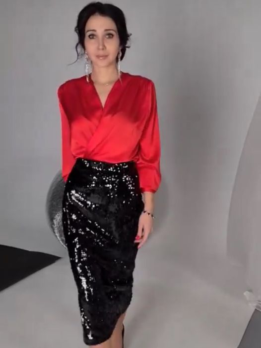 Продам красивую шёлковую блузку, чапан бархатный