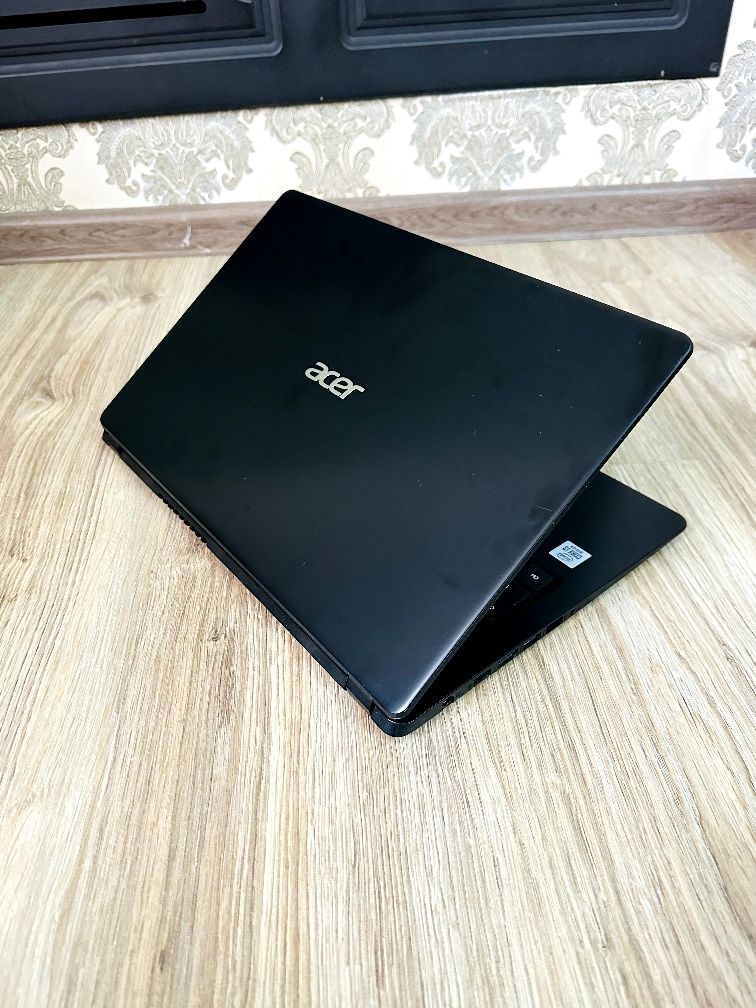 Ноутбук ACER Aspire3.