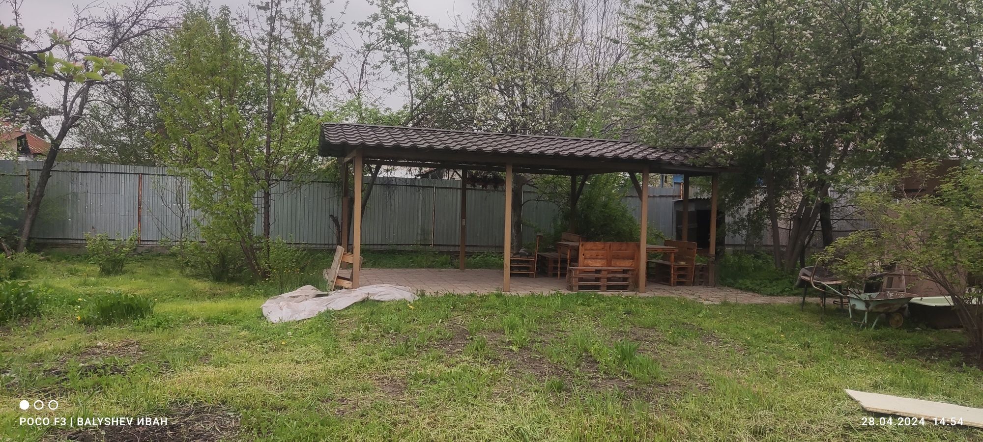Продам дом в мкр Алгабас . Участок 15.5 соток ,делимый!