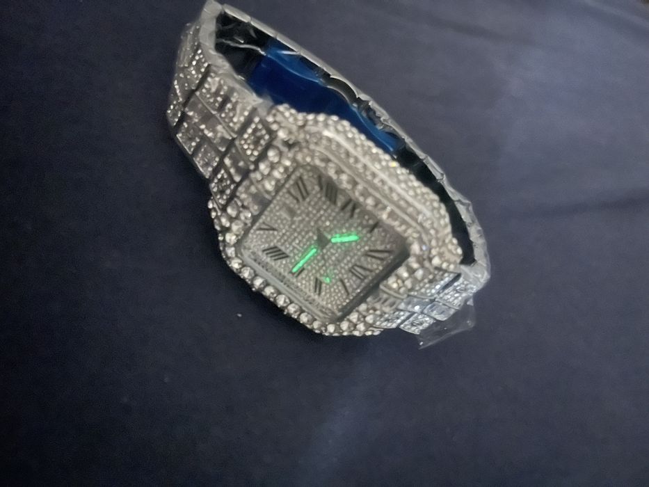 Часовник CARTIER