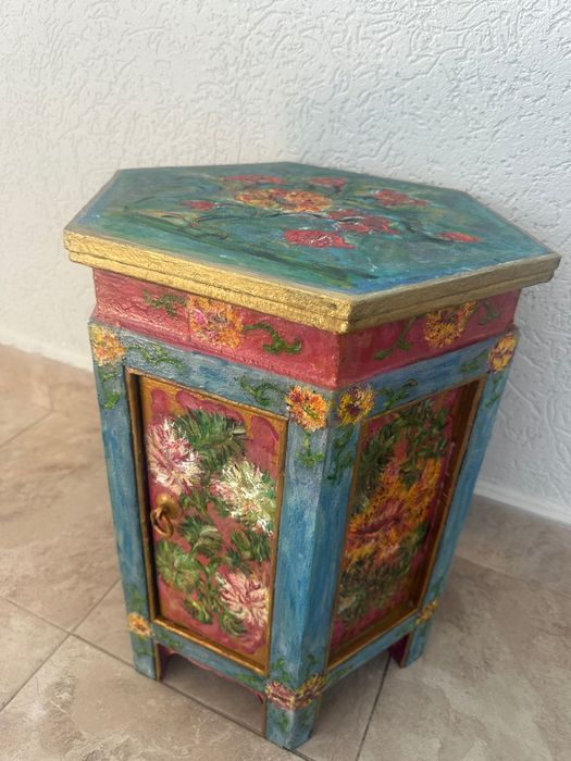 Старинни шкафчета 2броя