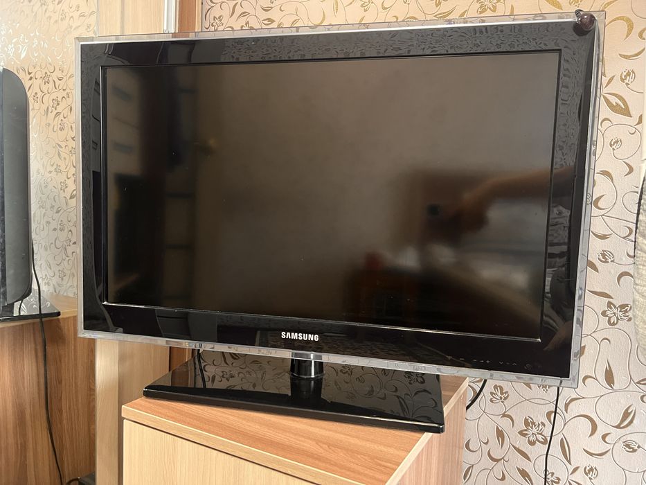 Телевизор samsung в отличном состоянии