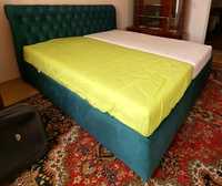 De vânzare pat matrimonial tapițat neutilizat, în garanție, 180x200 cm