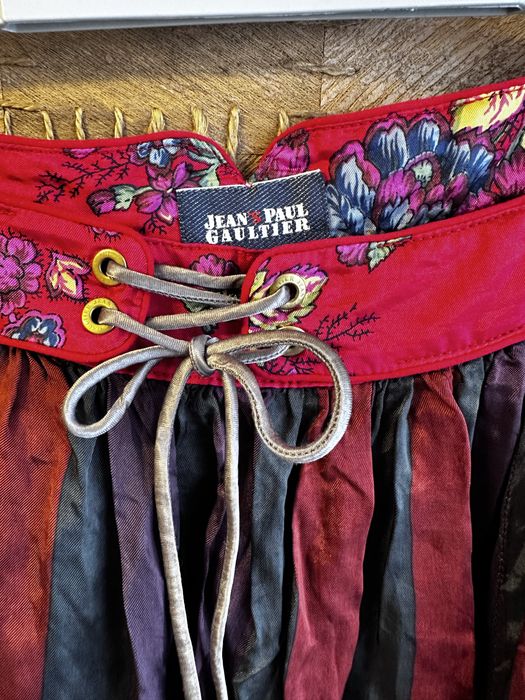 Vand fusta traditionala ucraineana,  vintage Jean Paul Gaultier