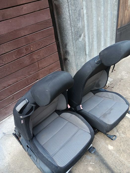 Предни седалки за VW Eos