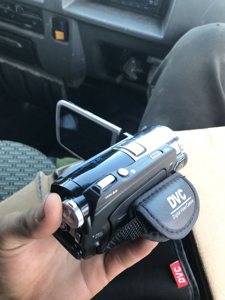 SONY видеокамера  HDR-CX700E