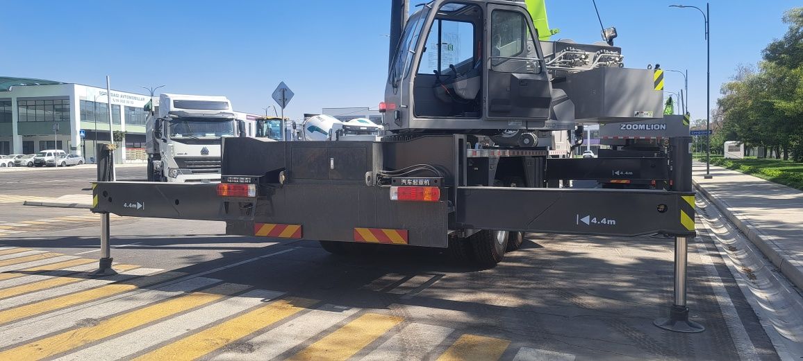 Avtokran xizmati 30 t