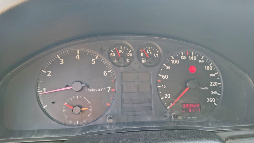 4000 lei AUDI A4 B5