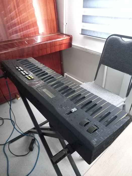 Korg X5 sotladi Srochnii