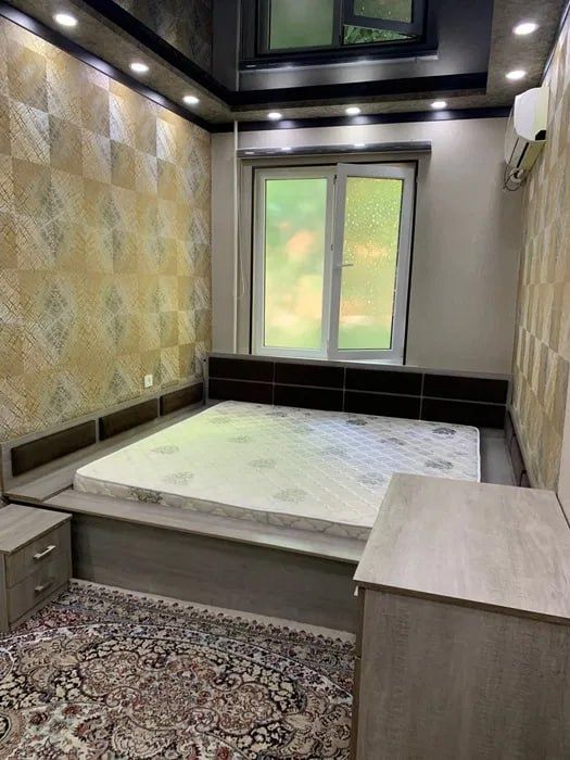 Shayhontohur tumani Ashxobod atrofida 2xonali kvartira bor