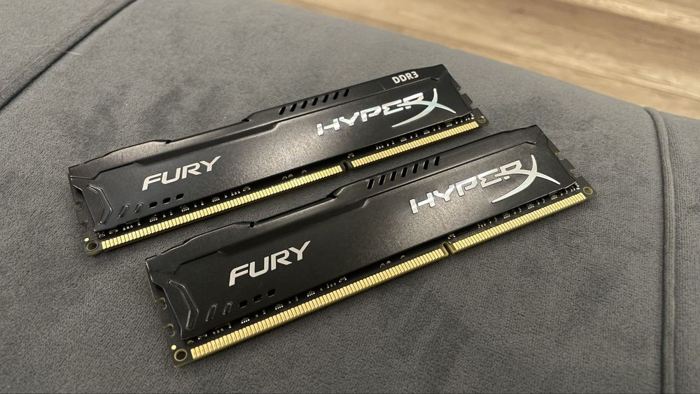 Kingston Hyper fury 2x8 DDR3 1886Hhz