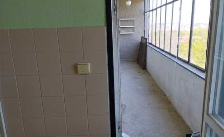 Тристаен апартамент + кухненски бокс и гараж