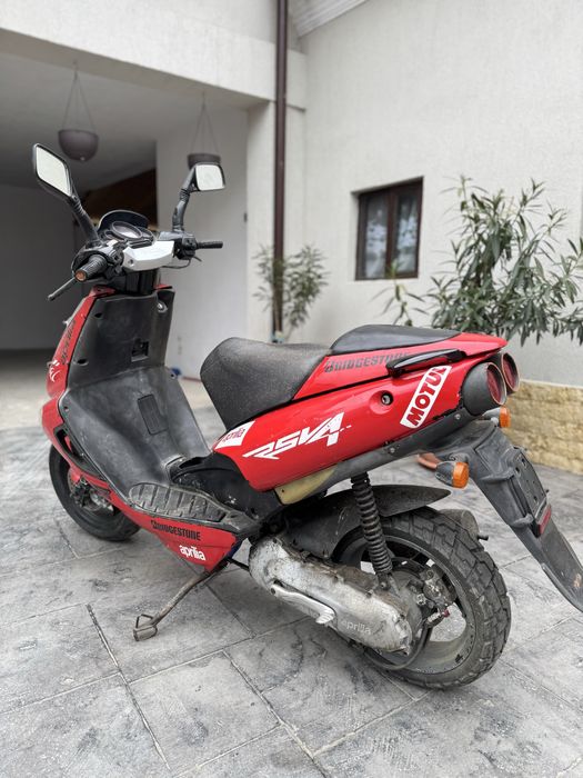 Scuter Aprilia sr 50