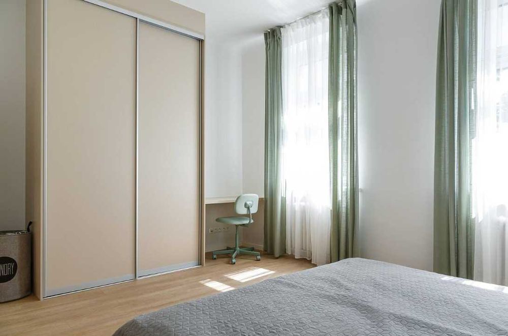 Дава се под наем Тристаен апартамент в Пловдив, Каменица 1 - 96 кв.м за 357 € - Снимка #2