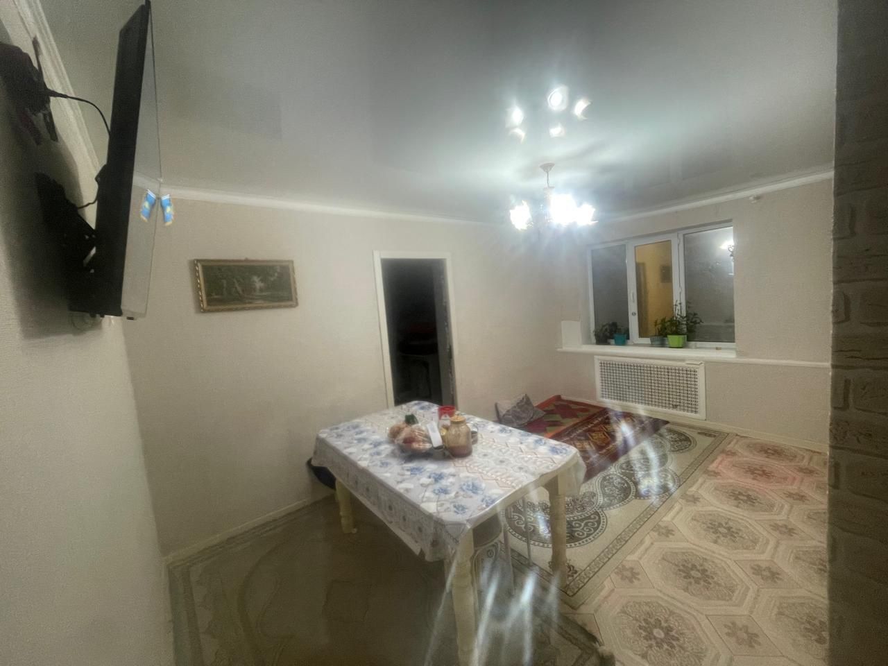 Мынбайв ауылы Ушыконыр 10 кв 3. сатылады