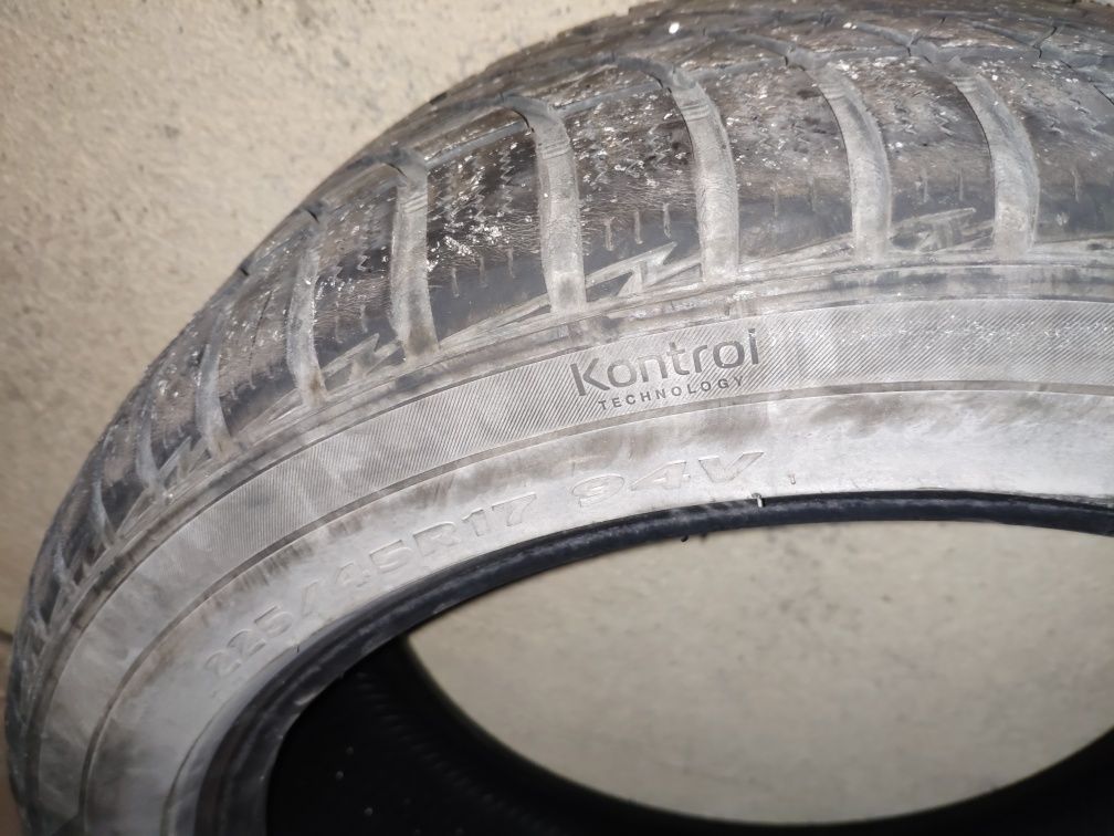 Зимна гума Hankook 225/45/17