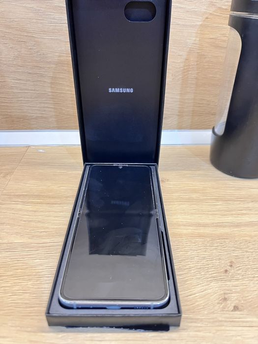 Samsung z flip 5