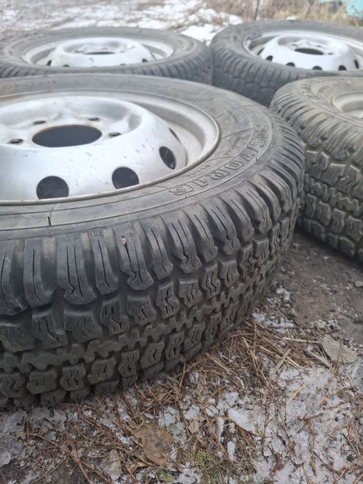 Продам колеса на ниву в сборе