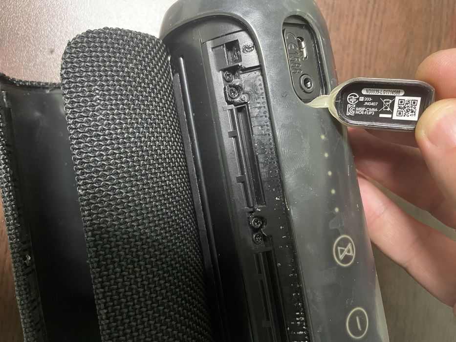 JBL FLIP 3 подходяща за части