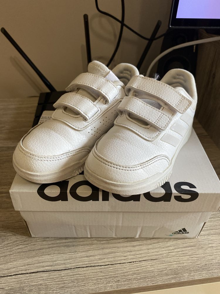 Детски маратонки Adidas 27н.