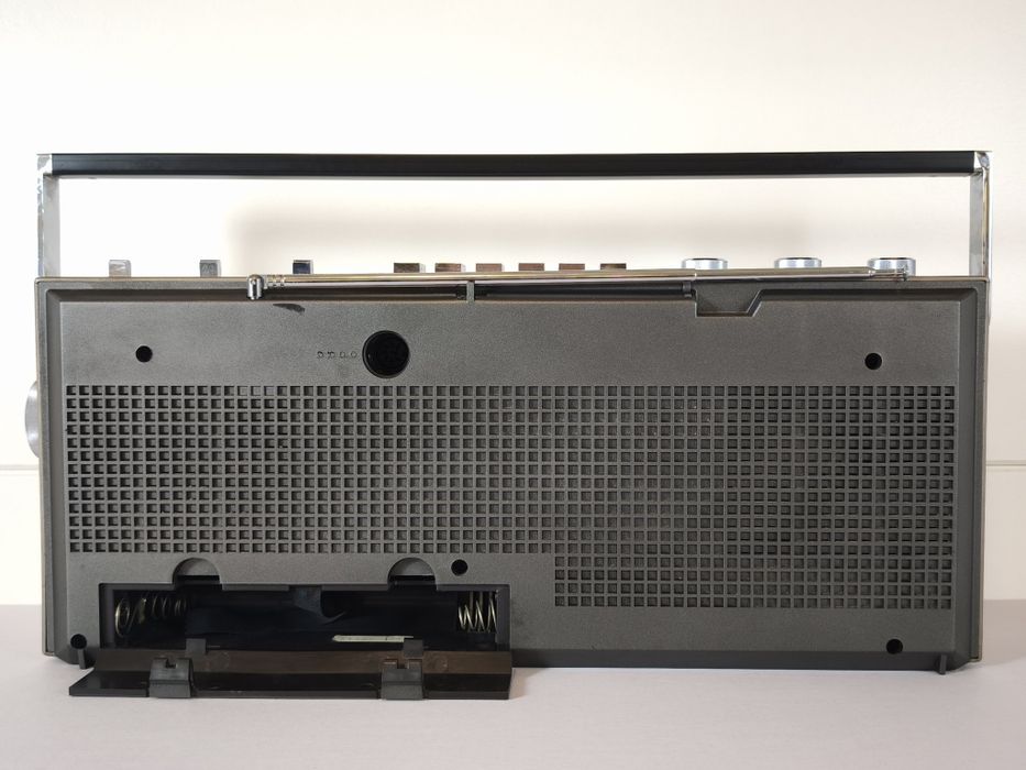 Radiocasetofon Grundig - Restaurat