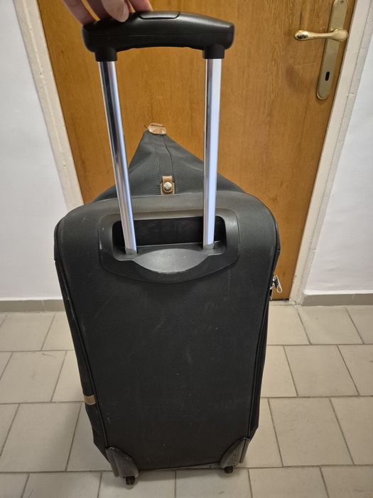 Vand geanta/troler Samsonite, marime 77×50×40 cm, in stare perfecta