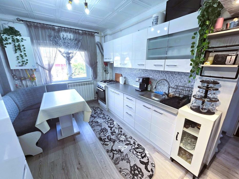 Vând apartament 2 camere