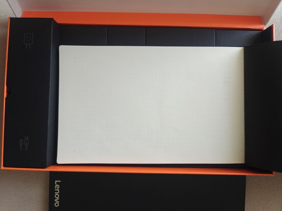 Lenovo Yoga Book YB1-X90F – Nou, varianta premium cu stylus + carnet