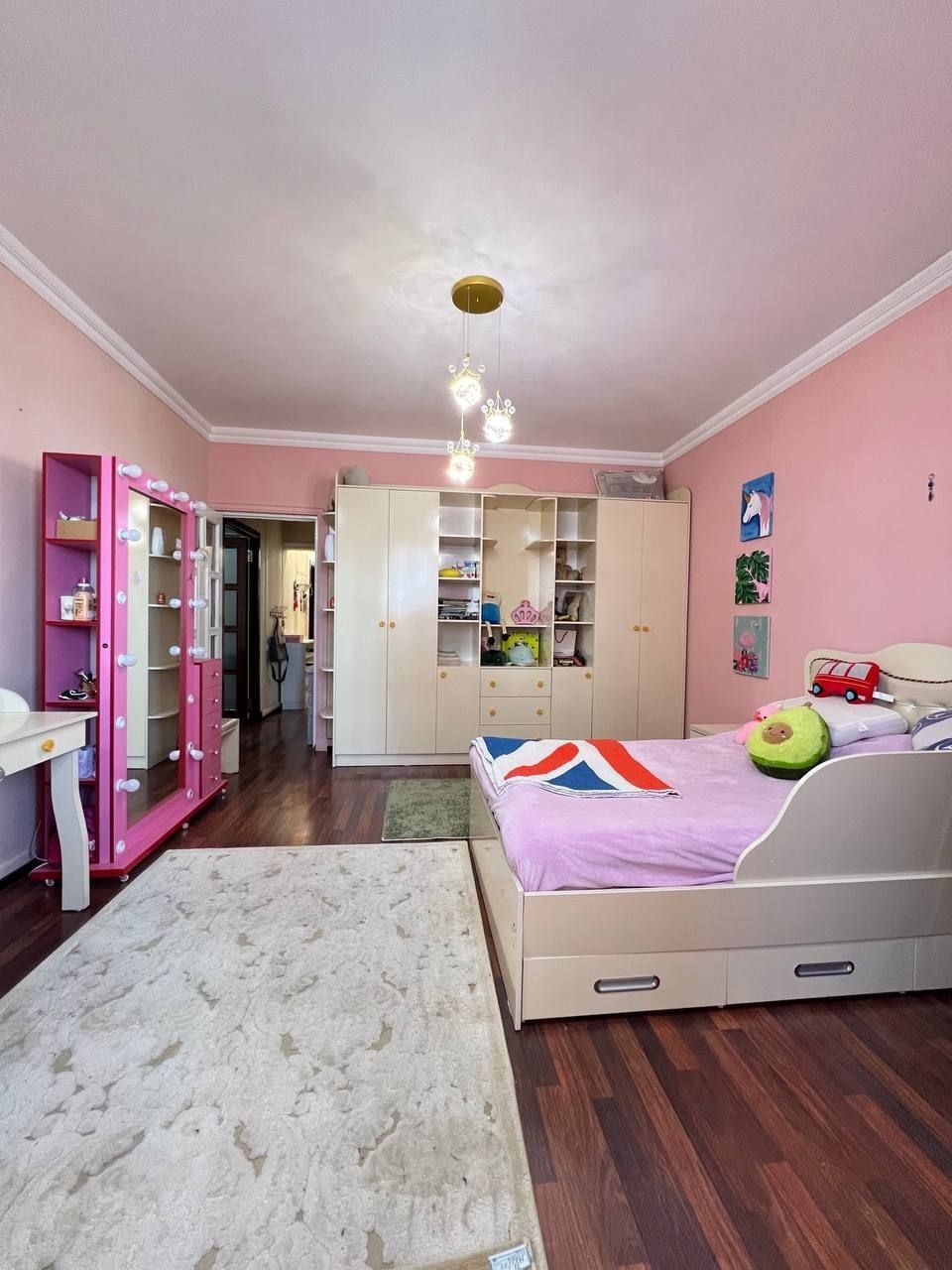Срочно продается 6ти ком кв-ра на ул. А.Темура, ор-р:м.Шахристан,189м²