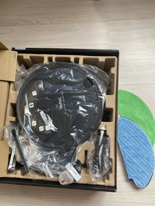 Продам робот пылесос