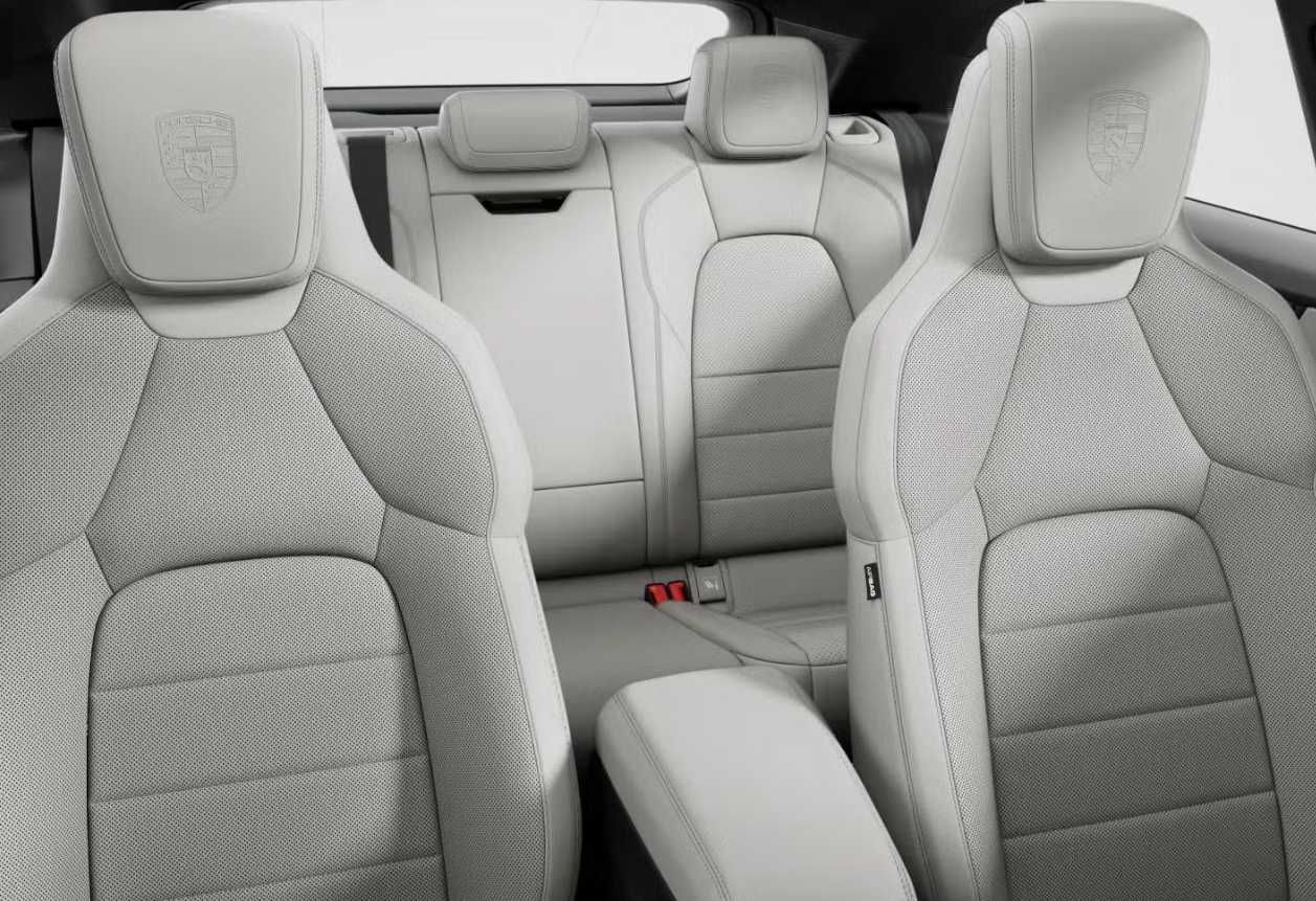 Автомобиль Porsche Macan