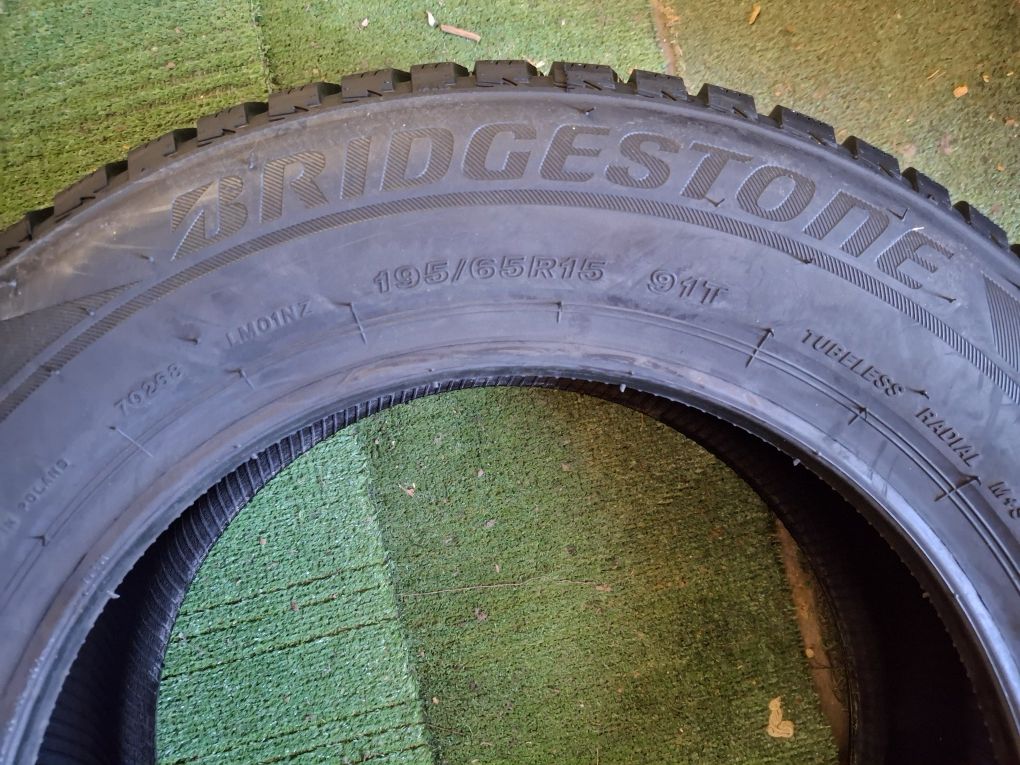 195 65 15 Bridgestone DOT 2021 iarna NOI