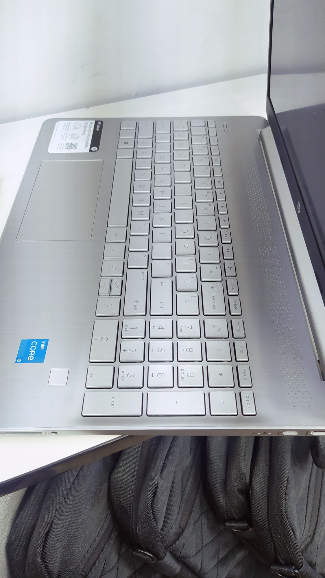 Ноутбук HP 12 поколения