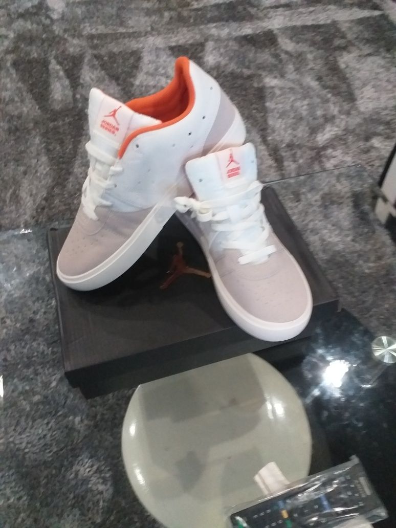 Nike Jordan Series ES