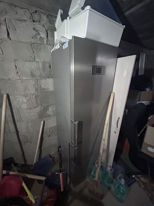 Продам холодильник на запчасти